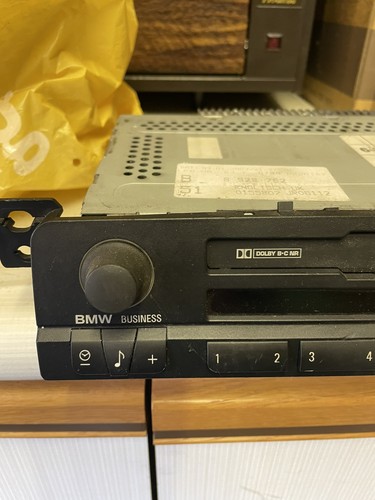 Bmw series e46 radio - 3,