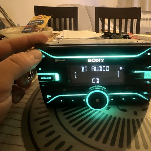Sony 920bt car radio - sony, cd